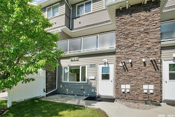 Property Photo:  1022 Hampton Circle 307  SK S7R 0K4 