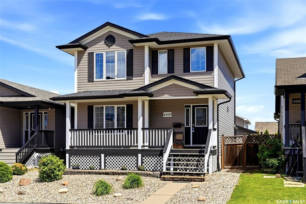 Property Photo:  4450 Nicurity Drive  SK S4X 0C3 