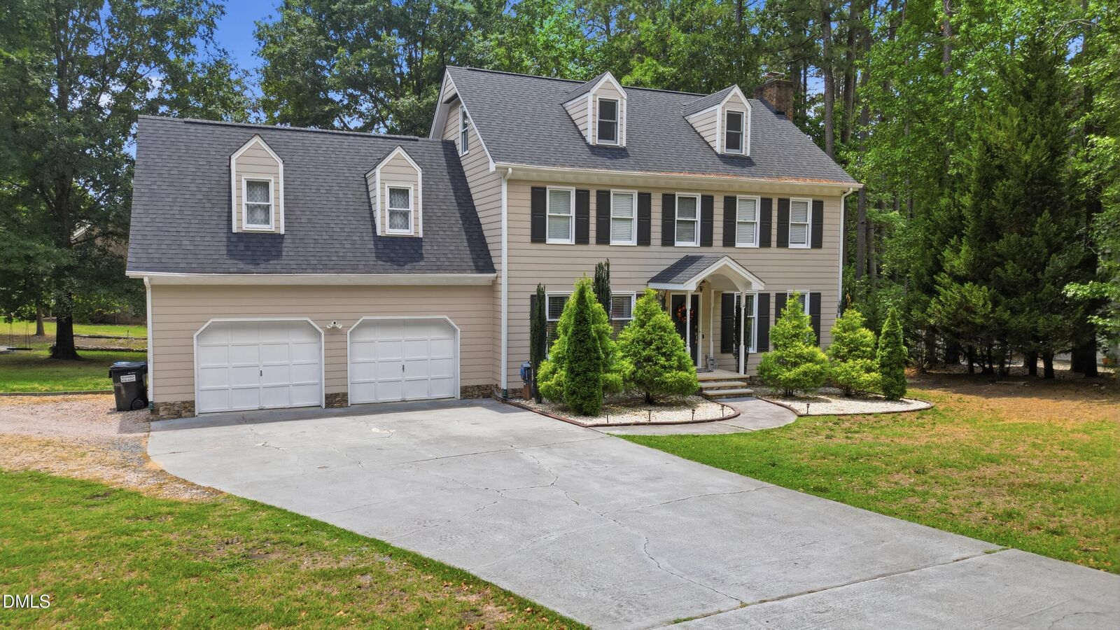 Property Photo:  101 Hartland Court  NC 27614 
