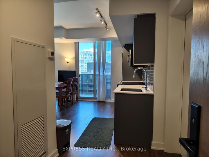 Property Photo:  30 Tretti Way 917  ON M3H 0E3 