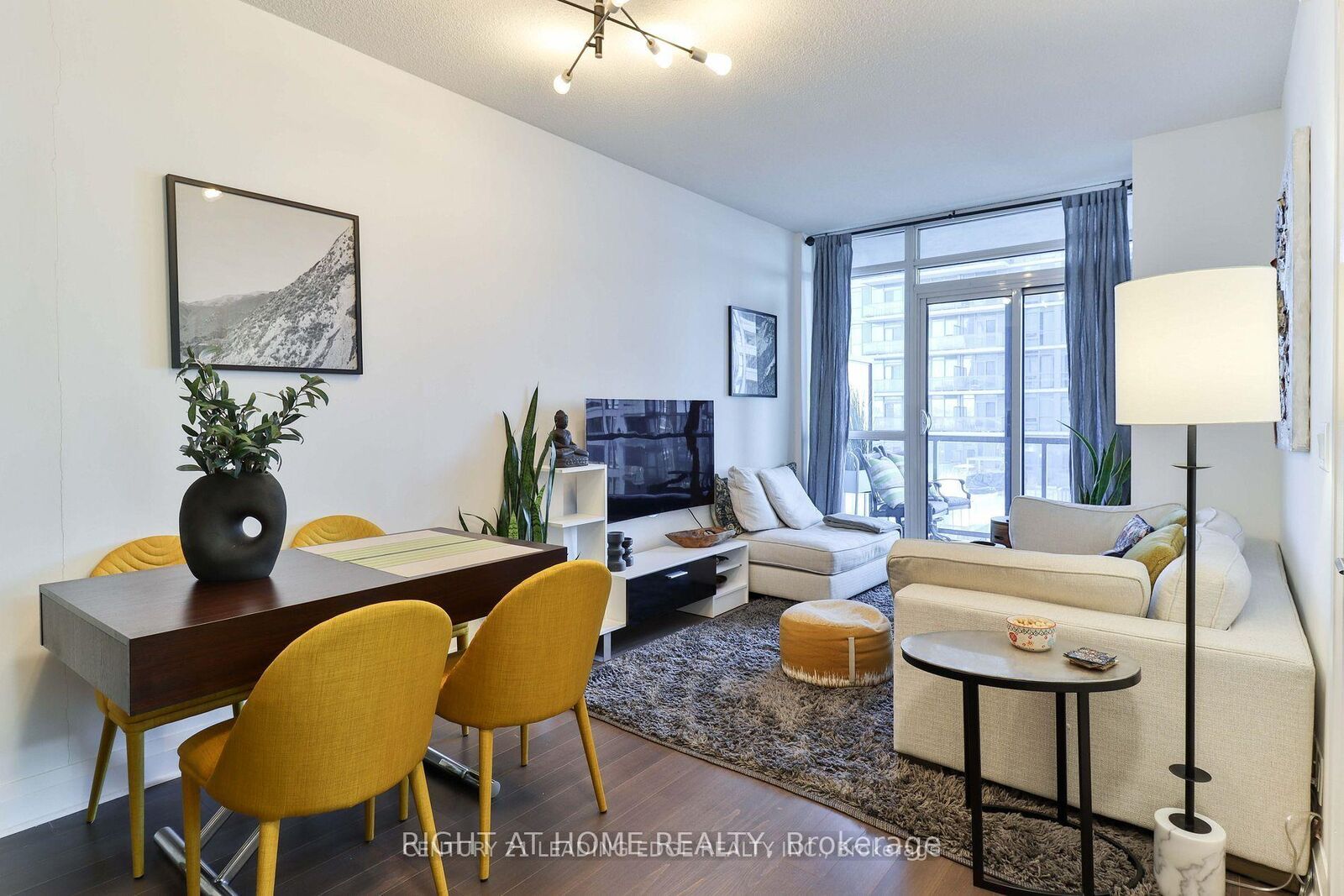 Property Photo:  1185 The Queensway (Furnished) Avenue 702  ON M8Z 0C6 