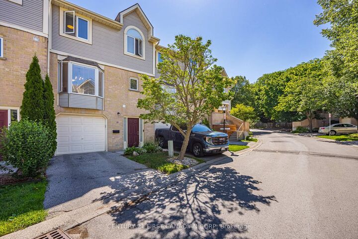 Property Photo:  9 Ailsa Place 25  ON N5Z 4Z6 