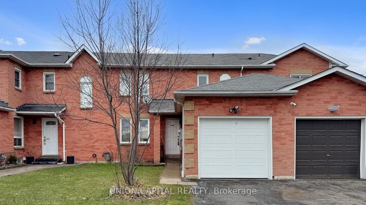 Property Photo:  142 Wright Crescent  ON L1S 6X6 