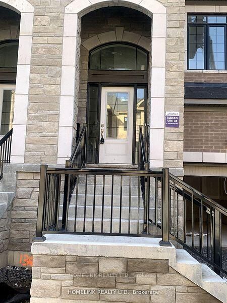 Property Photo:  51 Selfridge Way  ON L1N 0N9 