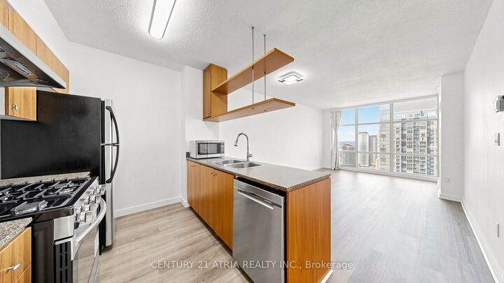 Property Photo:  10 Navy Wharf Court 3902  ON M5V 3V2 