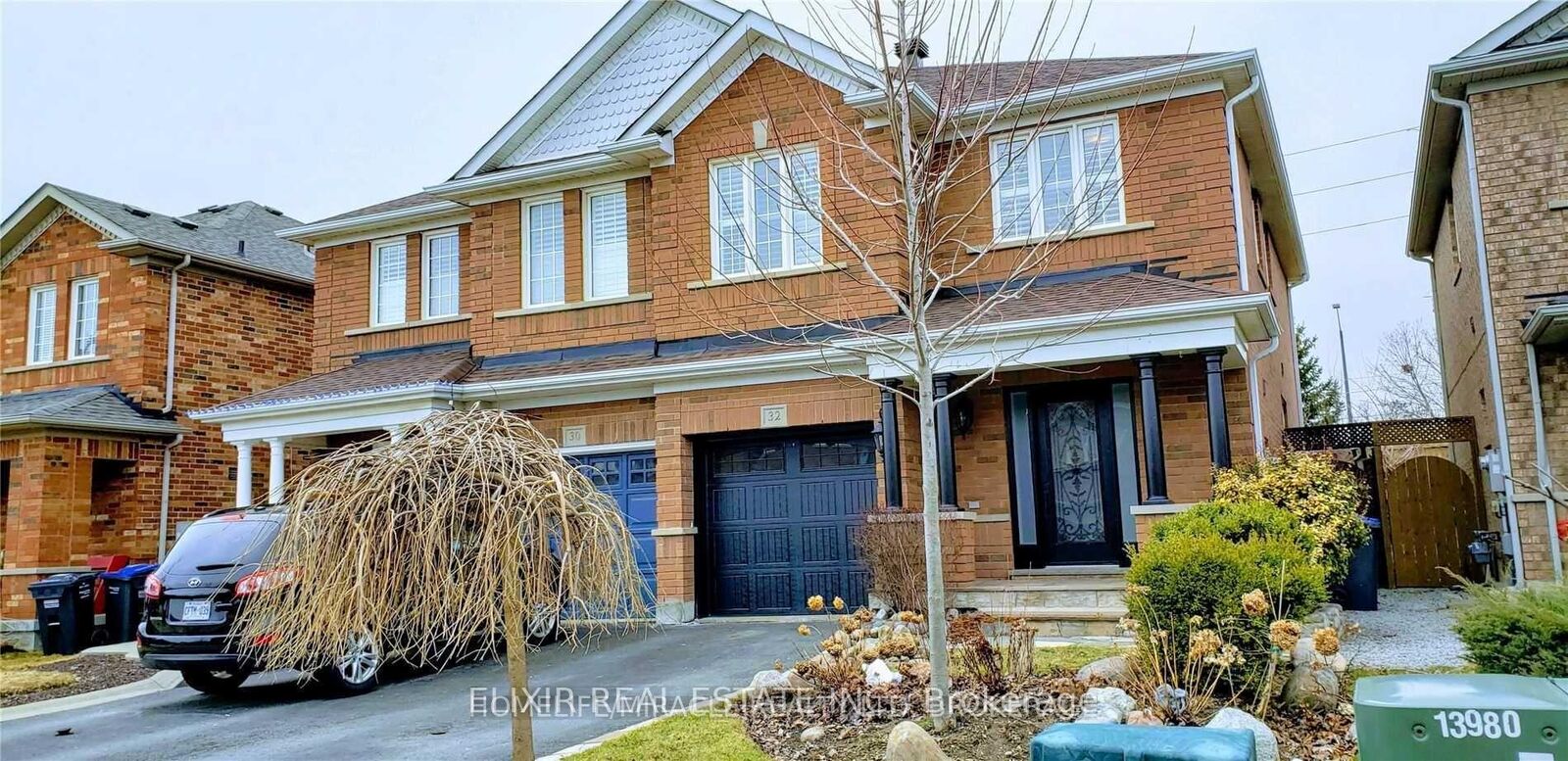 Property Photo:  32 Florette Place  ON L7A 3G6 