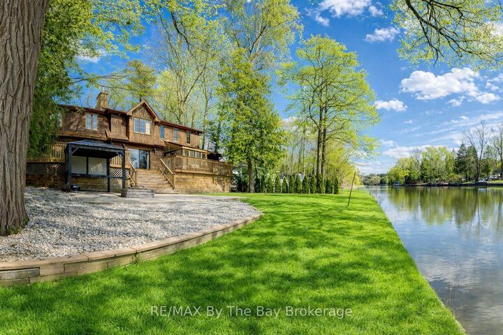 Property Photo: 646 Oxbow Park Drive ON L9Z 2V2