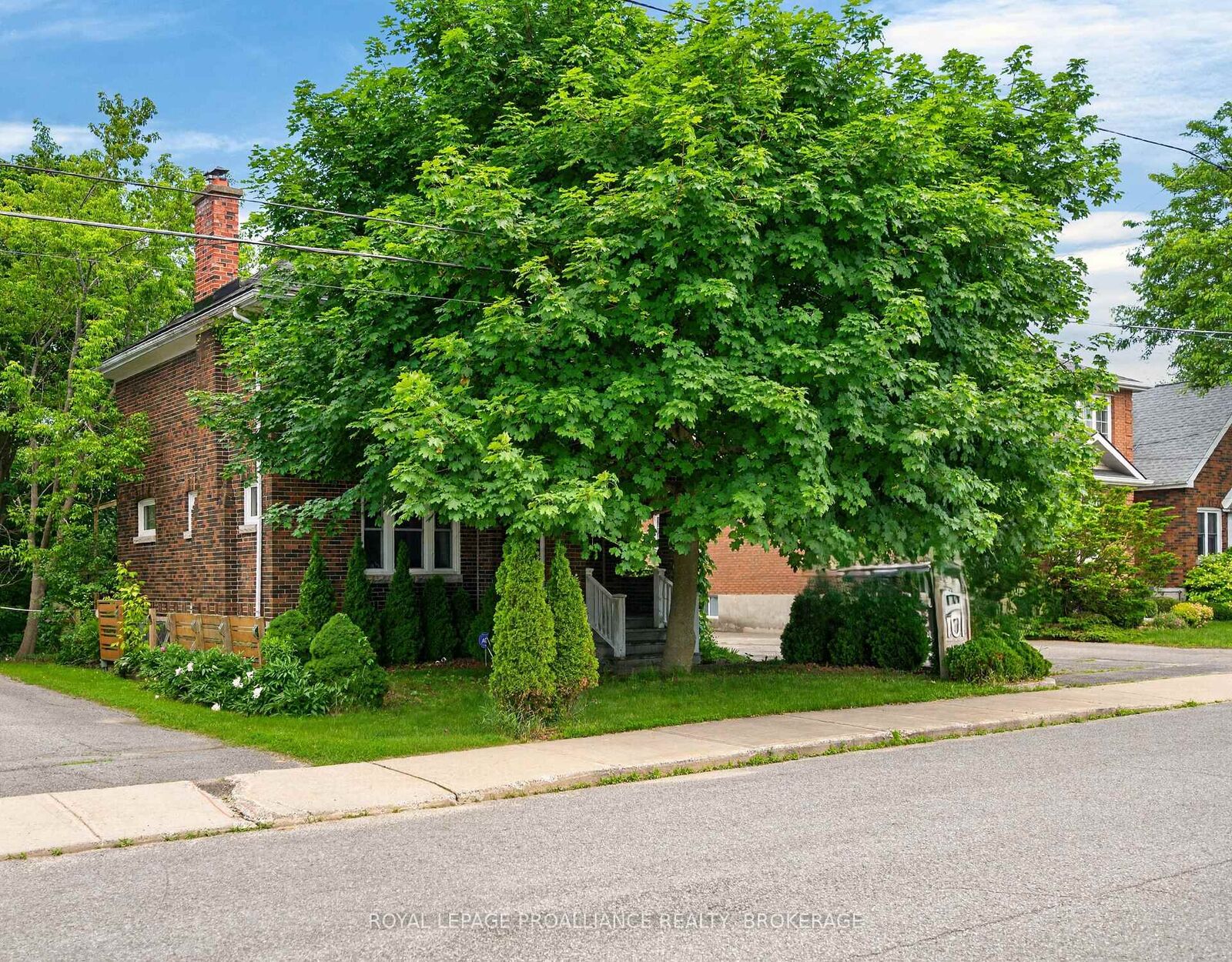 Property Photo: 101 Napier Street ON K7L 4G2