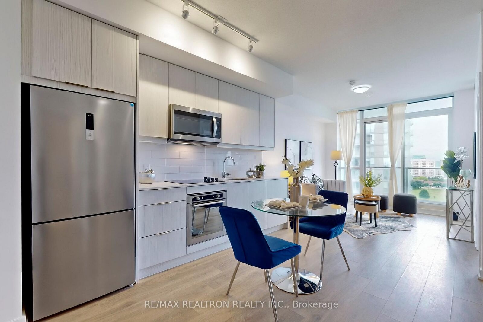 Property Photo: 36 Forest Manor Road 1102 ON K0L 2W0