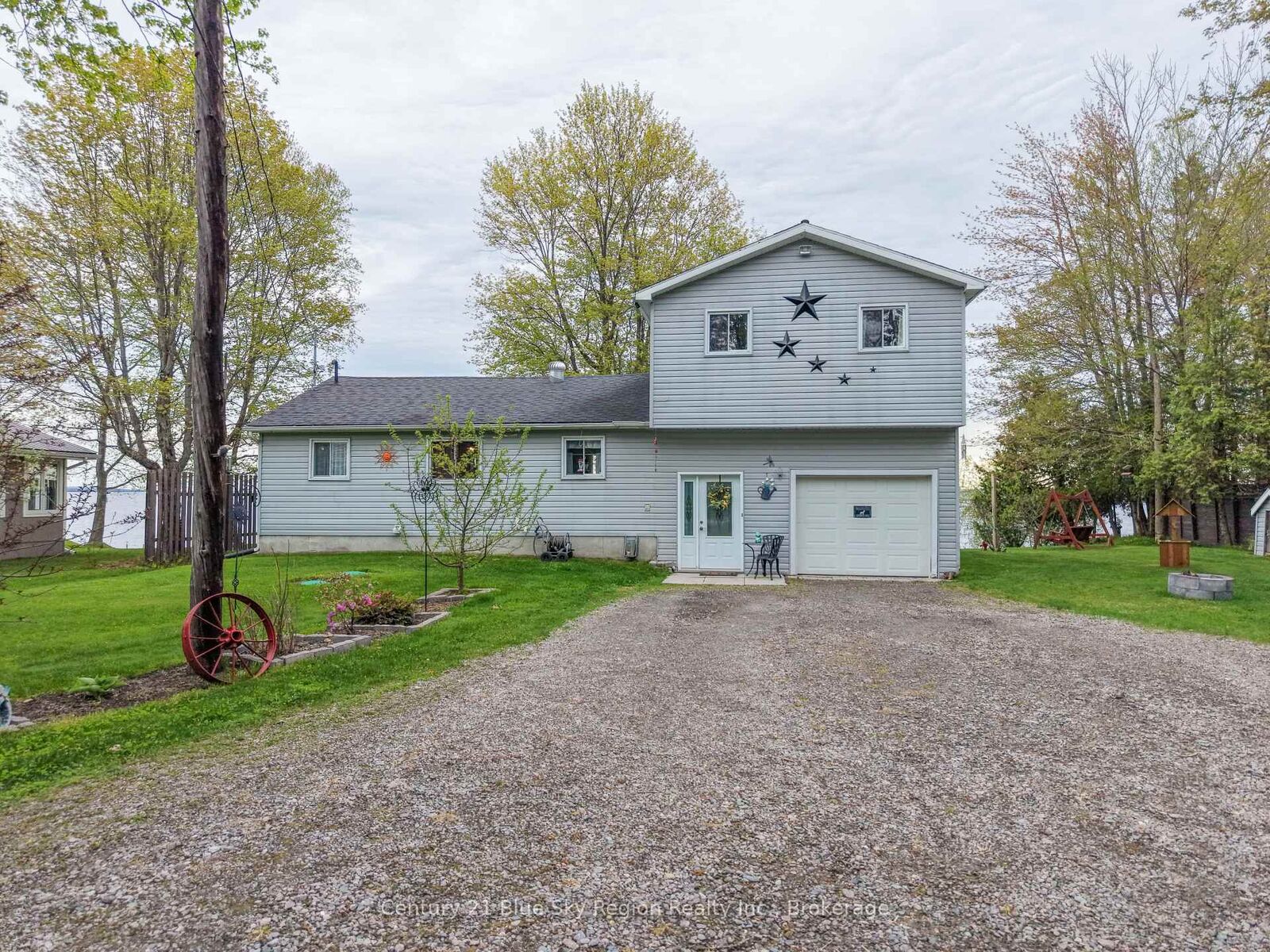 Property Photo:  319 Jocko Point Road  ON P1B 8G5 