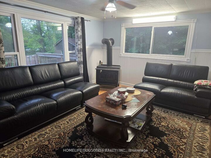 Property Photo: 15 Poplar Crescent ON L0L 1T0