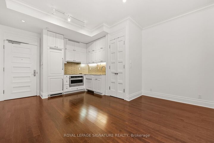 Property Photo: 22 Leader Lane 542 ON M5E 0B2