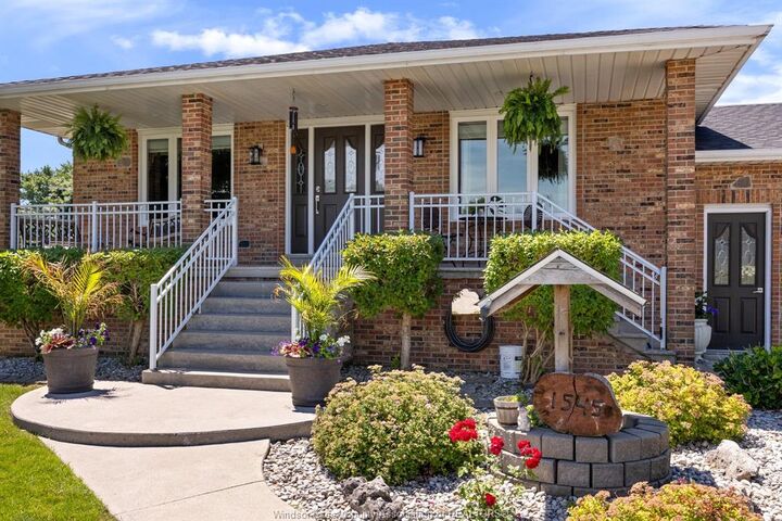 Property Photo: 1545 Willow Drive ON N0P 2G0