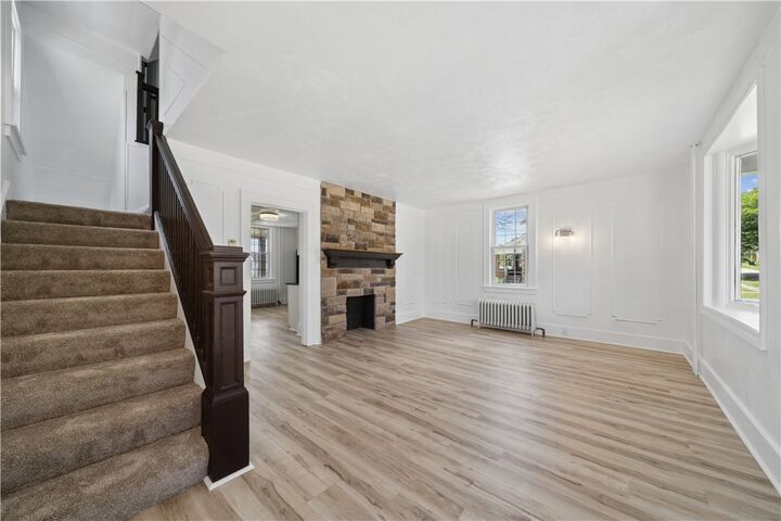 Property Photo:  302 N 6th St  PA 15697 