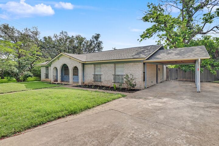 Property Photo:  1811 Terry Lane  TX 78628 