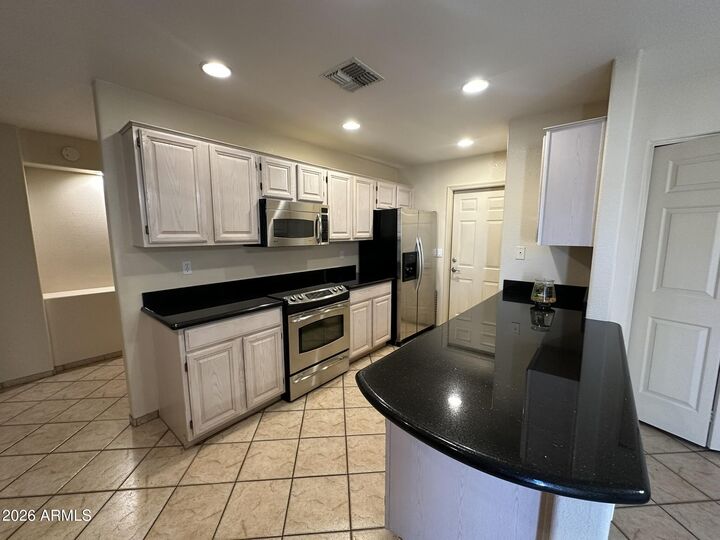 Property Photo:  14462 N Sherwood Drive B  AZ 85268 