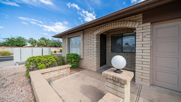 Property Photo: 520 S Greenfield Road 22 AZ 85206