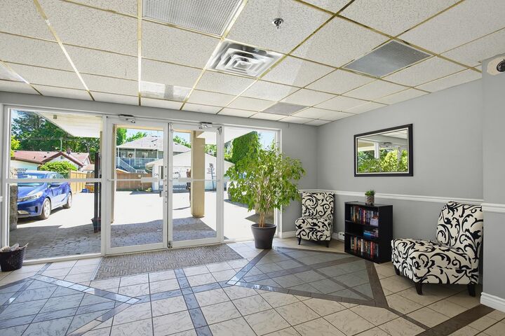 Property Photo: 33669 2nd Avenue 303 BC V2V 6Z4