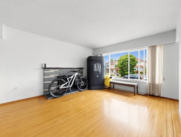 Property Photo: 1972 E 51st Avenue BC V5P 1V9