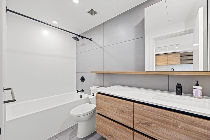Property Photo: 13428 105 Avenue 2011 BC V3T 0S6
