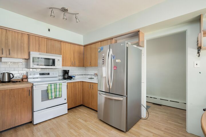 Property Photo: 5426 Clinton Street BC V5J 2L8