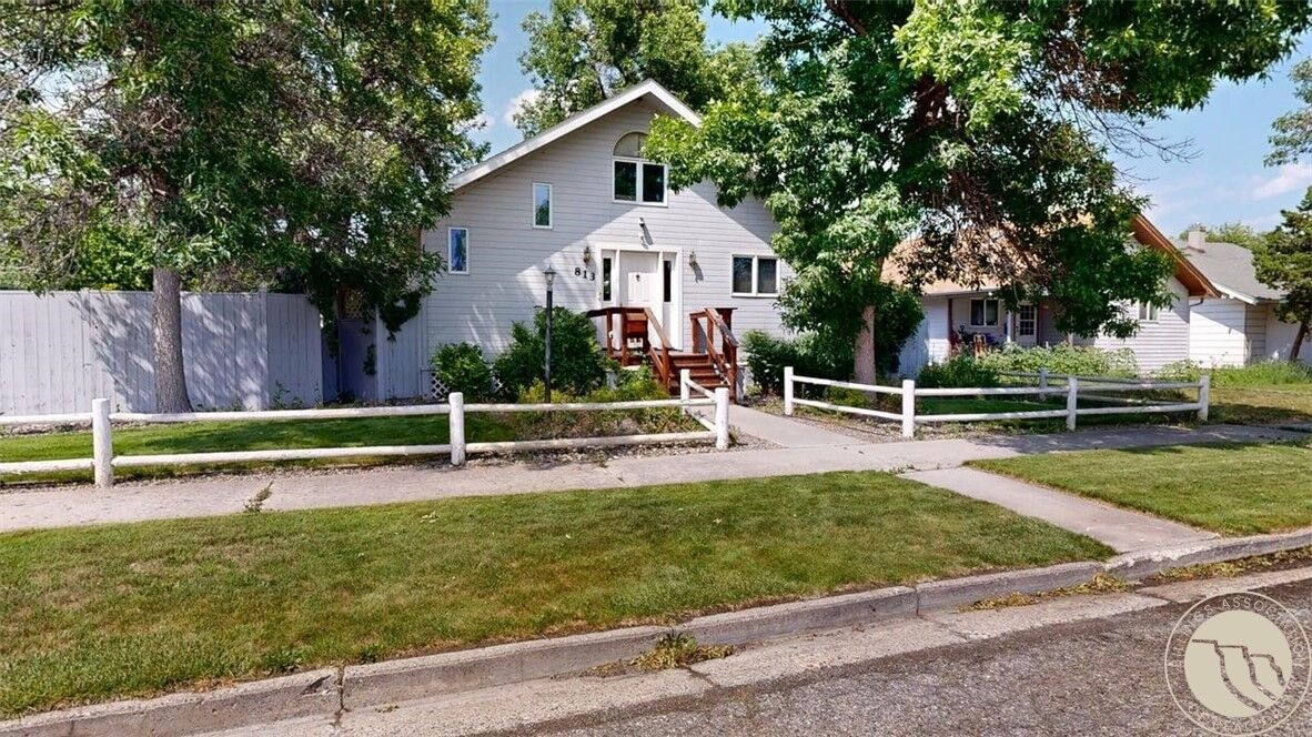 Property Photo: 813 E 4th Street MT 59044