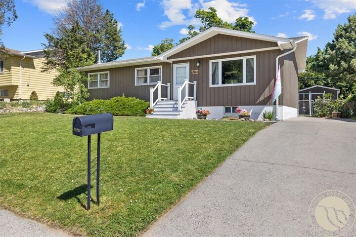 Property Photo:  2021 George St  MT 59102 