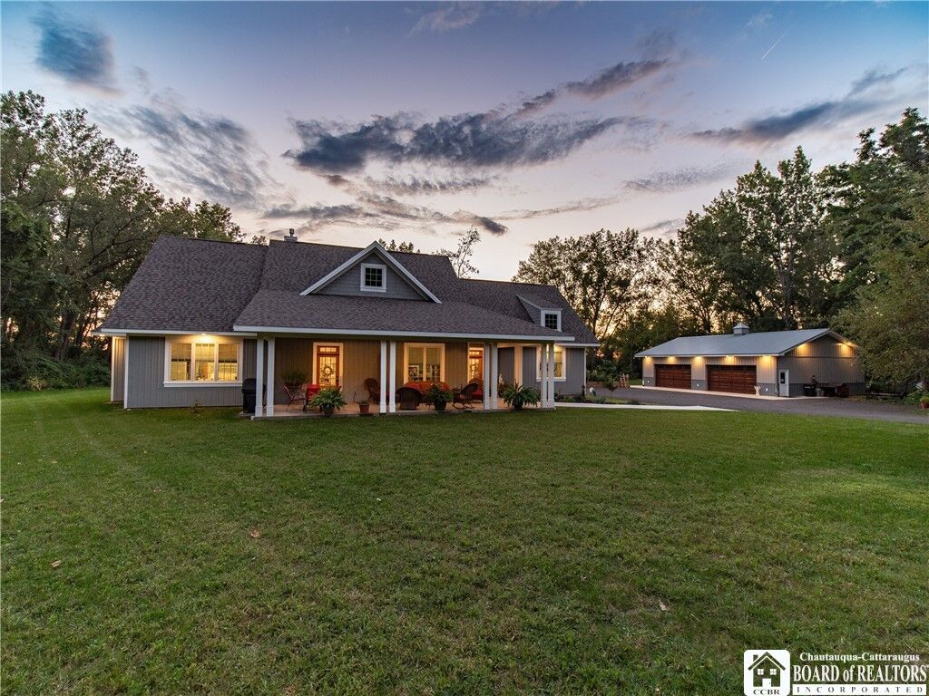 Property Photo: 9709 Farel Road NY 14063