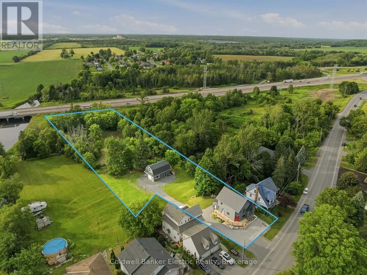 Property Photo:  765 Palace Road  ON K7R 3K9 