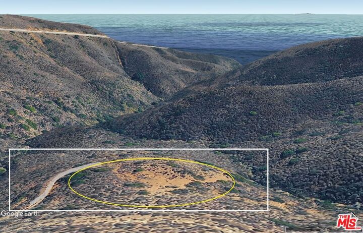 Property Photo:  9649 Deer Creek Rd  CA 90265 