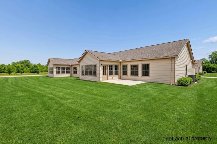 Property Photo:  1931 Sussex Way  OH 43302 