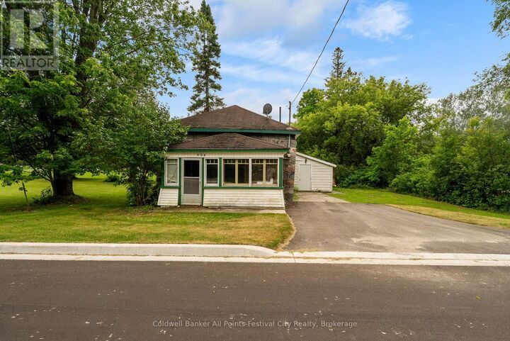 Property Photo: 604 Gough Street ON N0G 2H0