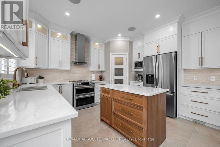 Property Photo: 245 Lucinda Crescent ON K1W 0A1