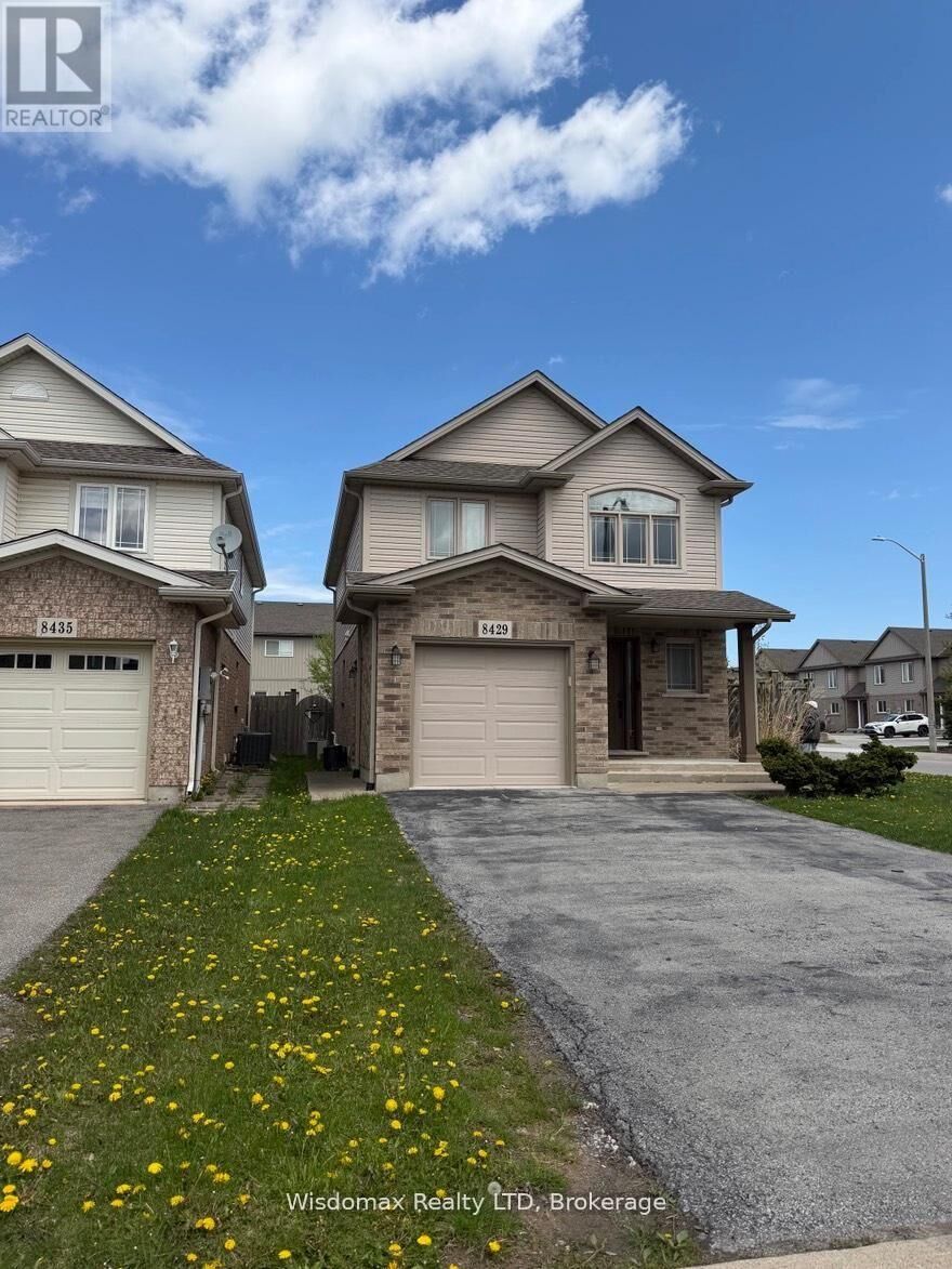 Property Photo:  8429 Kelsey Crescent  ON L2H 0E6 
