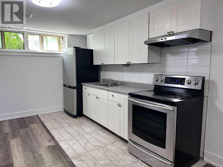 Property Photo:  4 Randane Drive Bsmt  ON M1R 4L2 