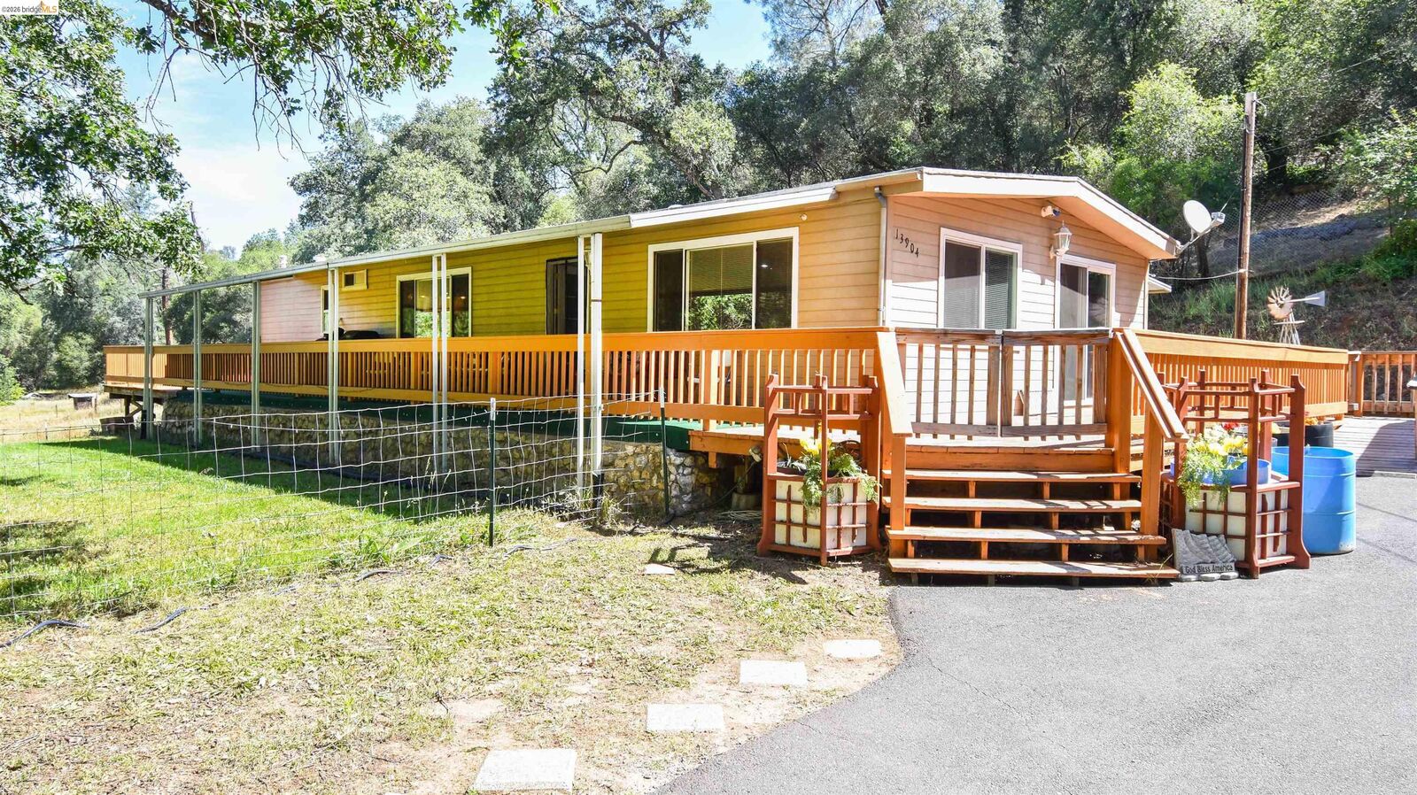 Property Photo:  13904 Tuolumne Rd  CA 95370 
