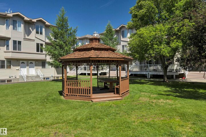 Photo de la propriété: 2505 42 Street NW 47 AB T6L 7G8
