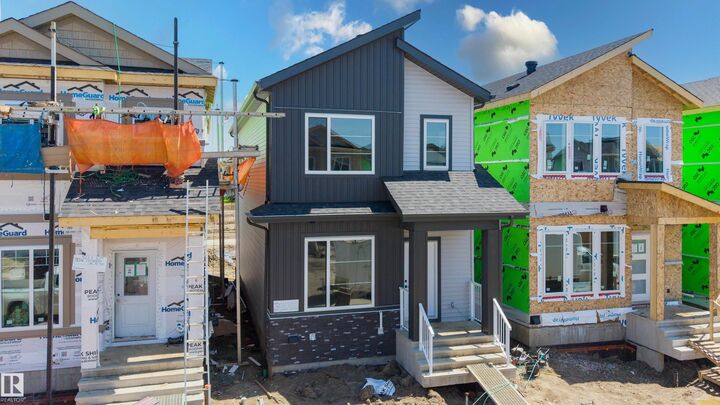 Property Photo:  4225 63 Street  AB T4X 2Z4 