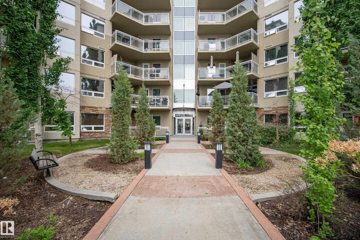 Property Photo: 33 Fifth Avenue 612 AB T7X 2C5