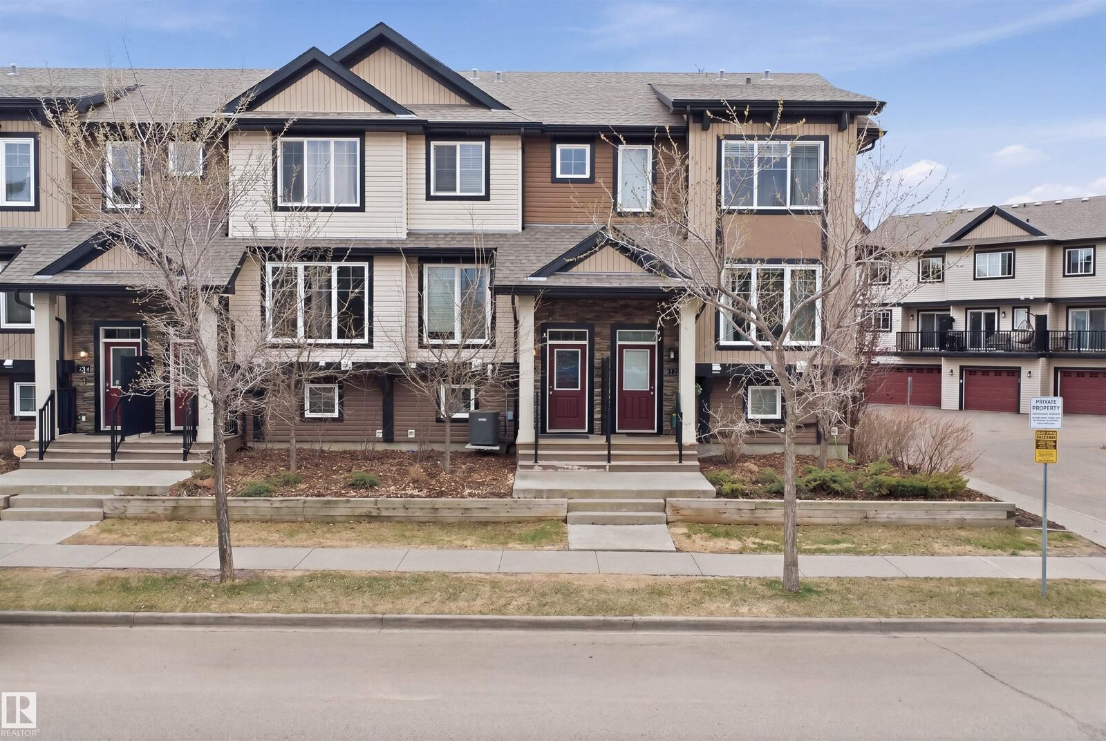 Property Photo:  1780 Cunningham Wy SW  AB T6W 2J5 