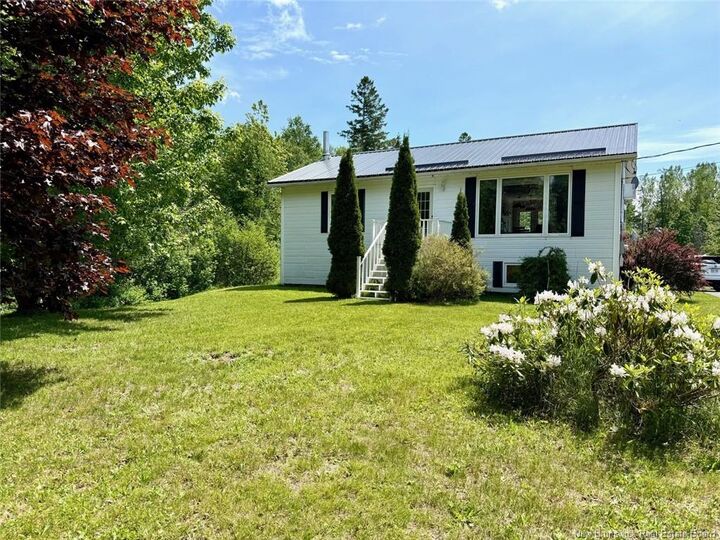 Property Photo: 431 Boulevard Des Acadiens NB E1W 1G1