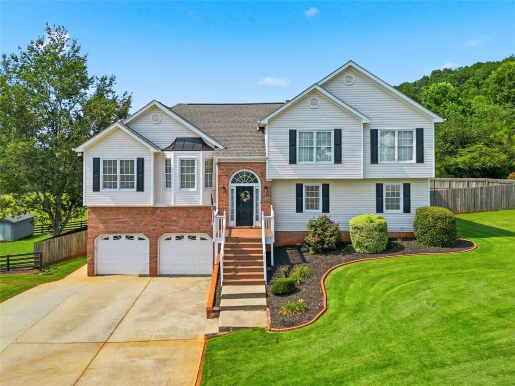 Property Photo:  6 Cain Drive  GA 30121 