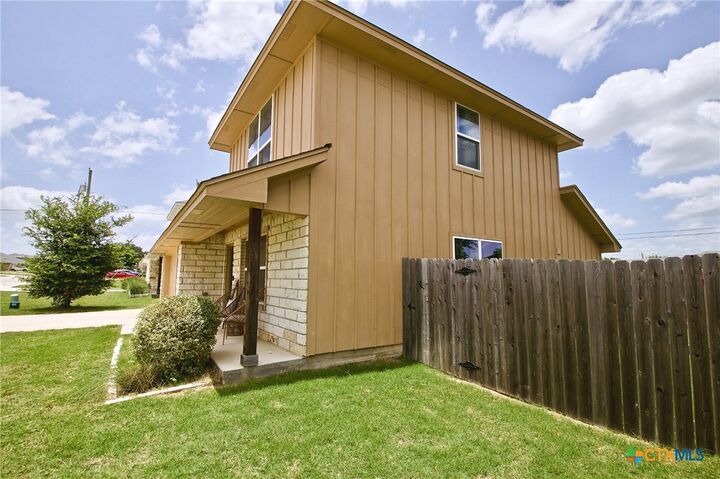 Property Photo:  1633 Pima Trail  TX 76548 