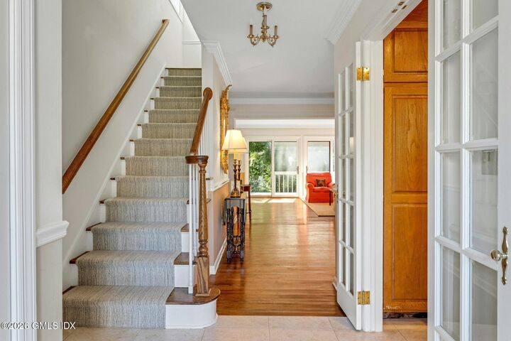 Property Photo:  527 W Lyon Farm Drive Unit 527  CT 06831 