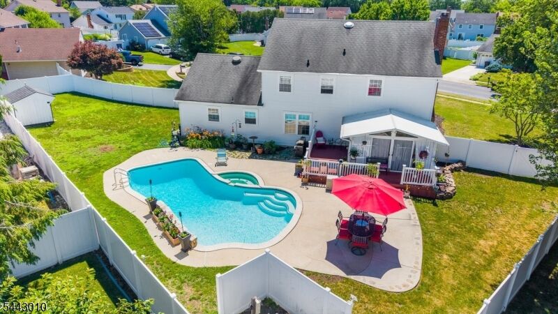 Property Photo:  1 Dorado Ct  NJ 08021 