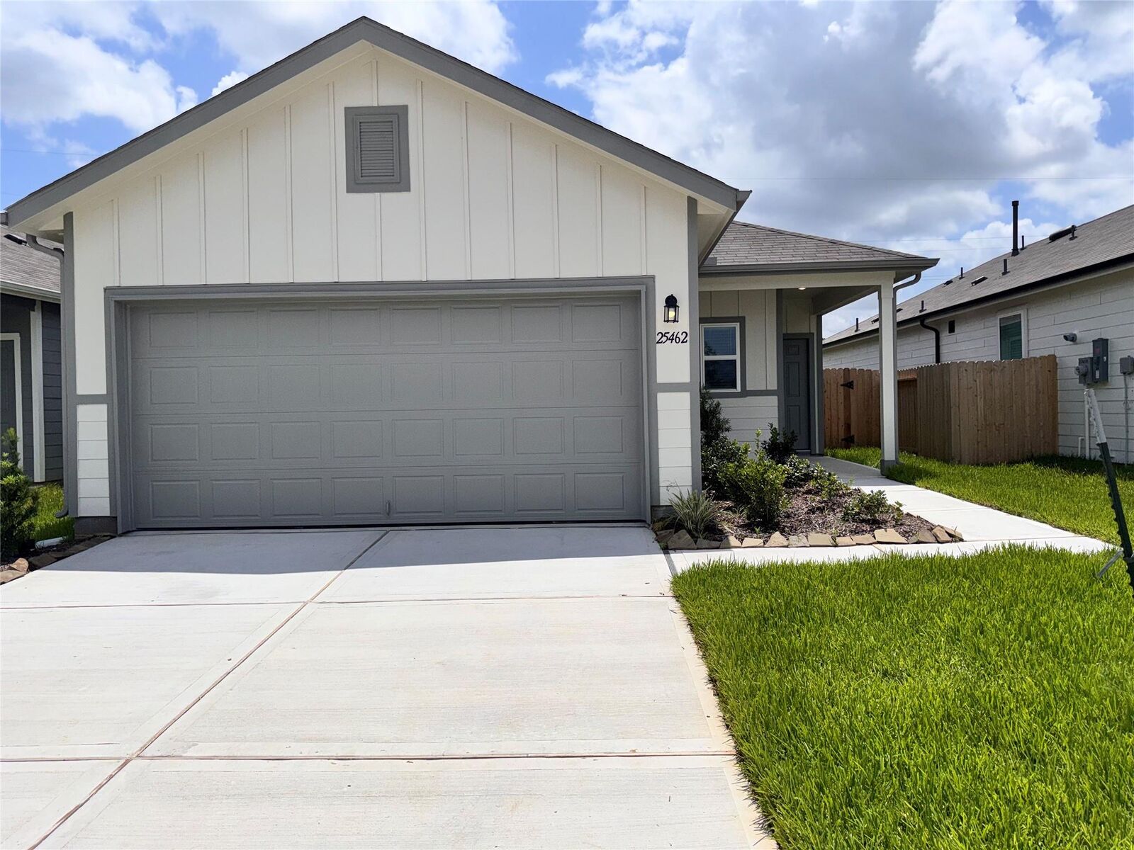 Property Photo: 25462 Multiflora Dr TX 77355