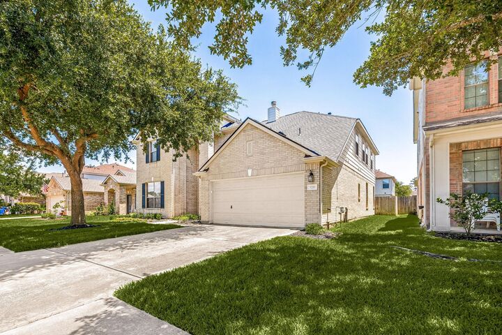 Property Photo:  3210 Legends Creek Drive  TX 77386 
