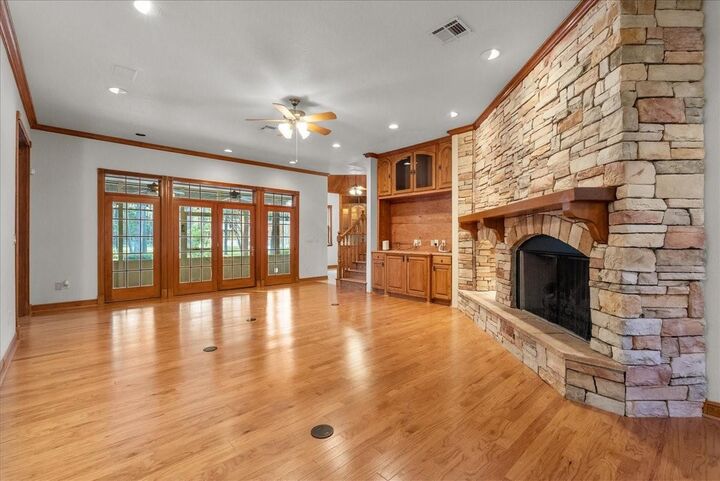 Property Photo:  7306 Live Oak Circle  TX 77511 
