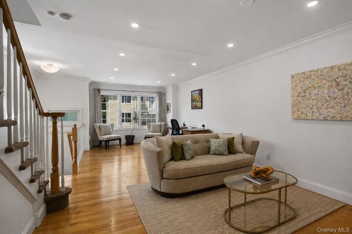 Property Photo: 11 Prince Street C5 NY 10801