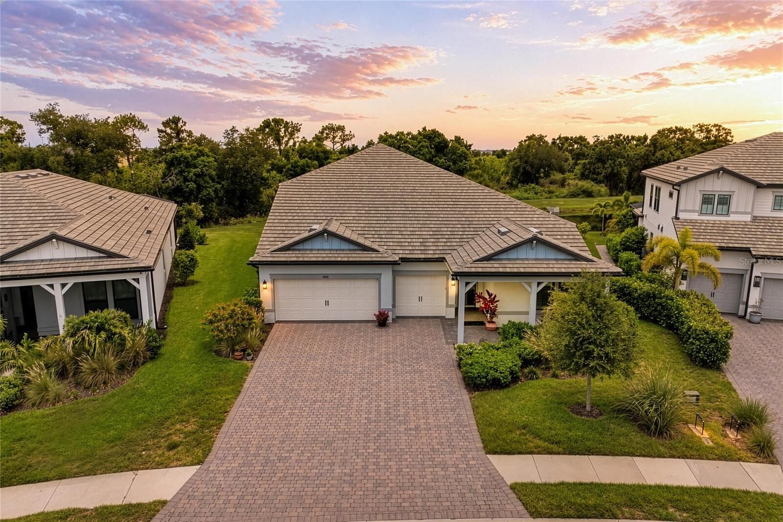 Property Photo:  16341 Hidden Oak Loop  FL 34211 